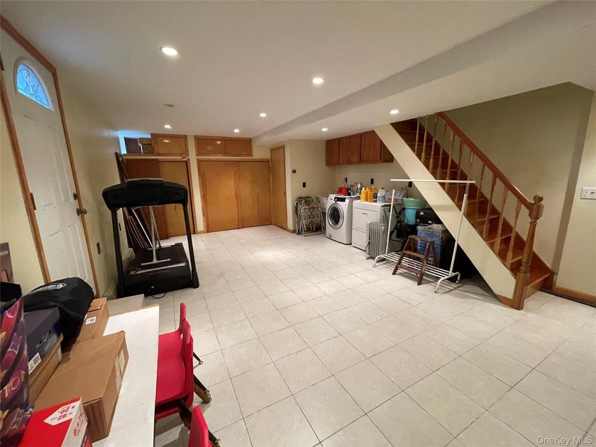 61-52 149th Street, Flushing, NY 11367 R4-1 Zoning, can be - photo 27