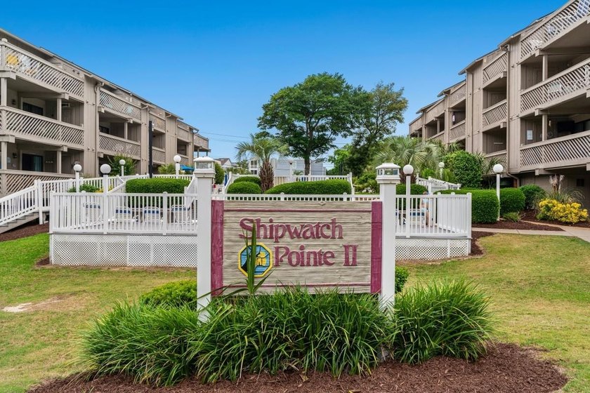 Welcome to this bright and inviting 2-bedroom, 2-bath condo - photo 3