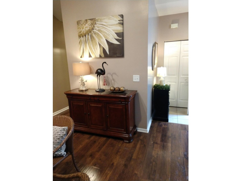 Ranch villa. Maintenance free living. Beautiful home move in - photo 6