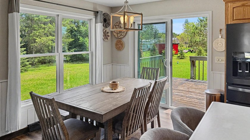 Beautiful country home with deeded access to Lake Nokomis - photo 10