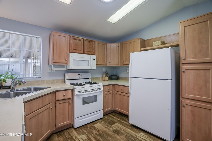 Financing Available! Rare 2-bedroom 2 bath home in Iron Springs - photo 11