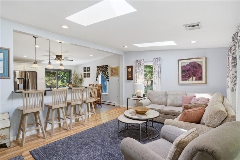 Welcome home to this beautifully renovated ranch, perfectly - photo 7