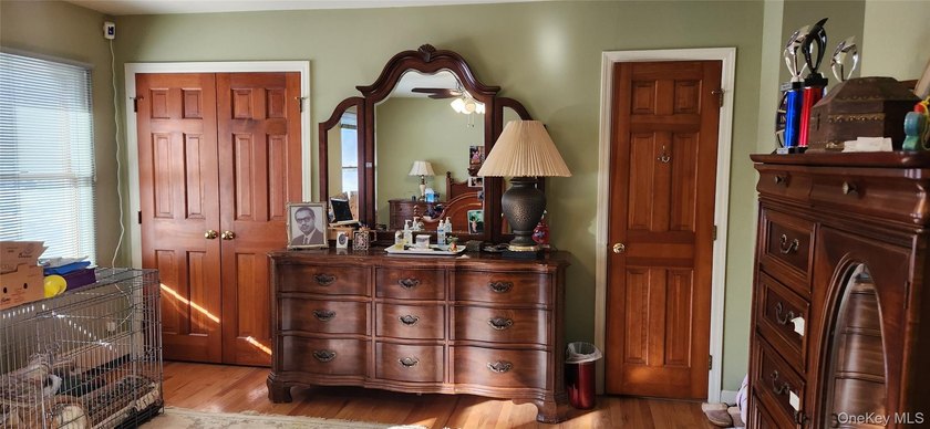This is a Lovely U-Shaped Sprawling Ranch on over an acre of - photo 8