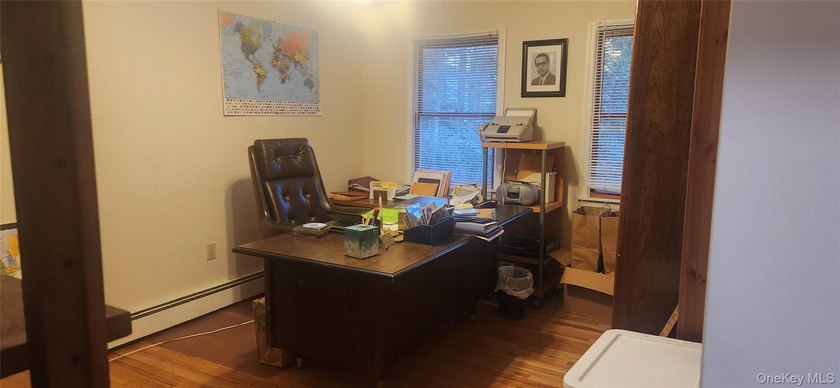This is a Lovely U-Shaped Sprawling Ranch on over an acre of - photo 9