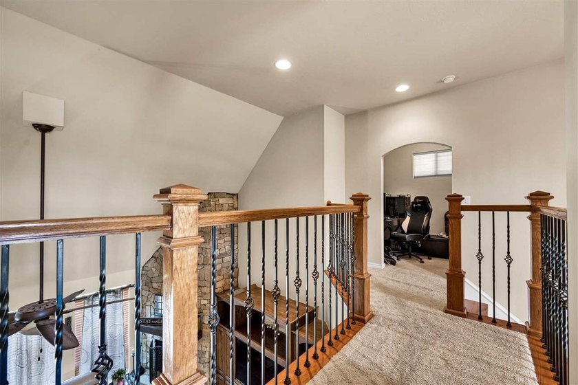 Like-new custom-built 3-bedroom, 2-bath home in the highly - photo 21
