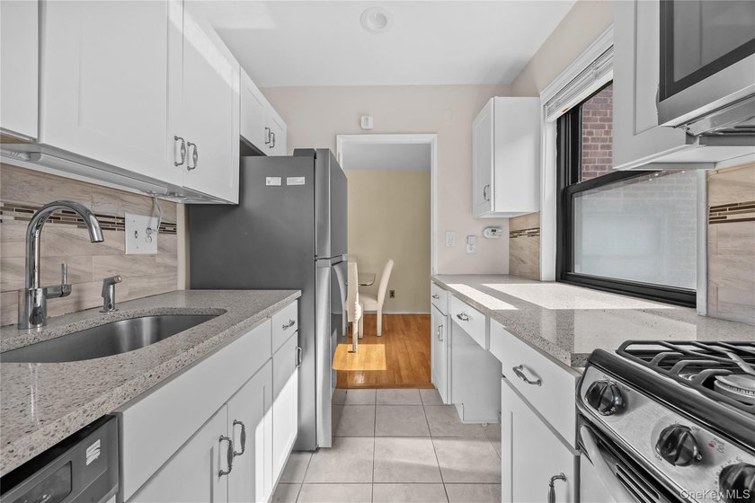 Clearview Gardens | Whitestone, Queens Welcome Home to Unit 6-89 - photo 6