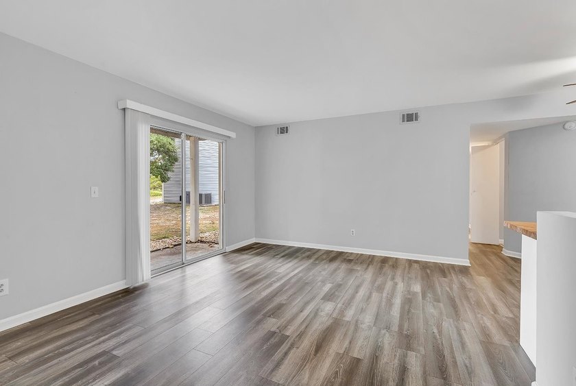 Convenience meets value in this updated first-floor 2 bedroom, 2 - photo 8