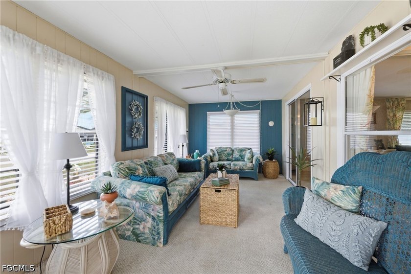 BEAUTIFULLY FURNISHED AND DECORATED--AND IT'S ALL INCLUDED!!! - photo 4
