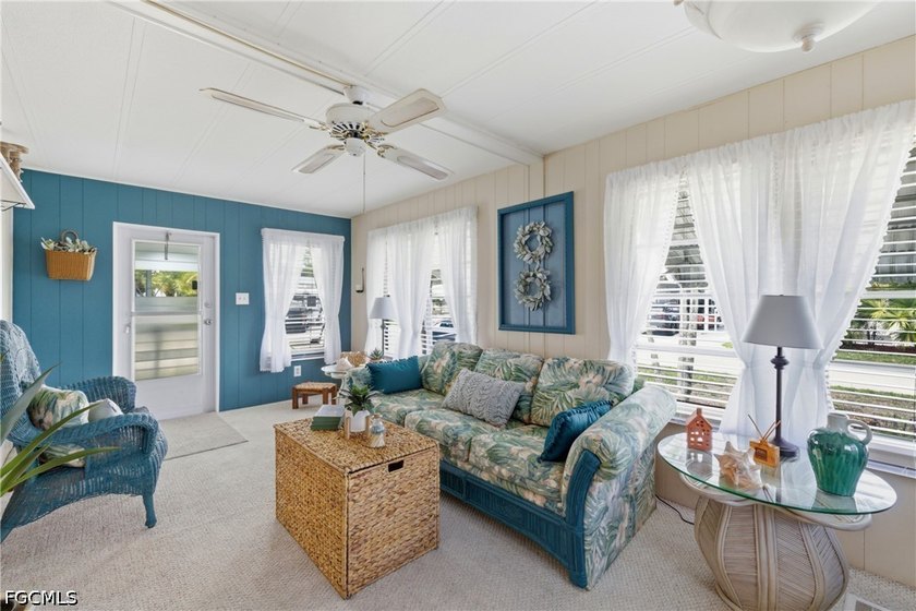 BEAUTIFULLY FURNISHED AND DECORATED--AND IT'S ALL INCLUDED!!! - photo 5