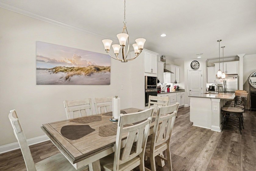 Welcome to this exceptional 5-bedroom, 3-bathroom home located - photo 9