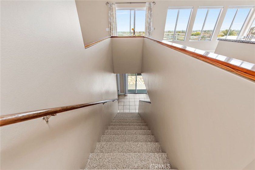 Large single family home in a great location in the Hermosa - photo 17
