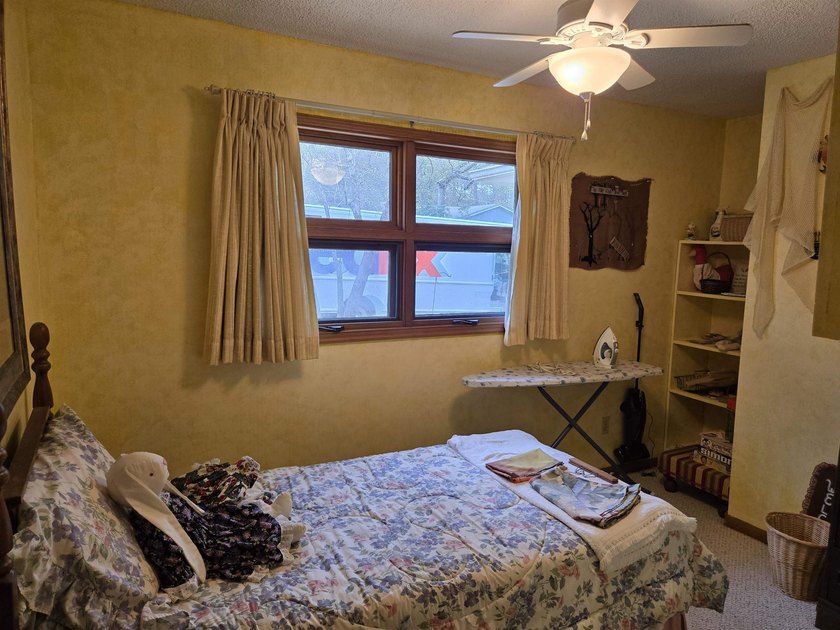 This is a wonderful home that sits on the marsh in Windjammer - photo 22