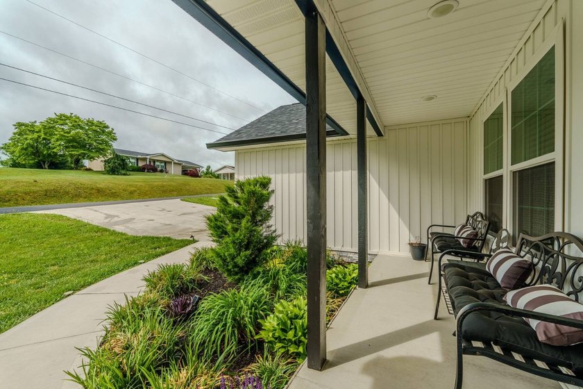 STOP! Call the listing agent to get priority access, built-in - photo 27