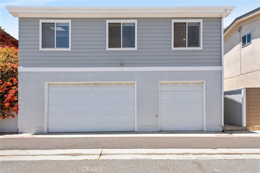 Large single family home in a great location in the Hermosa - photo 32
