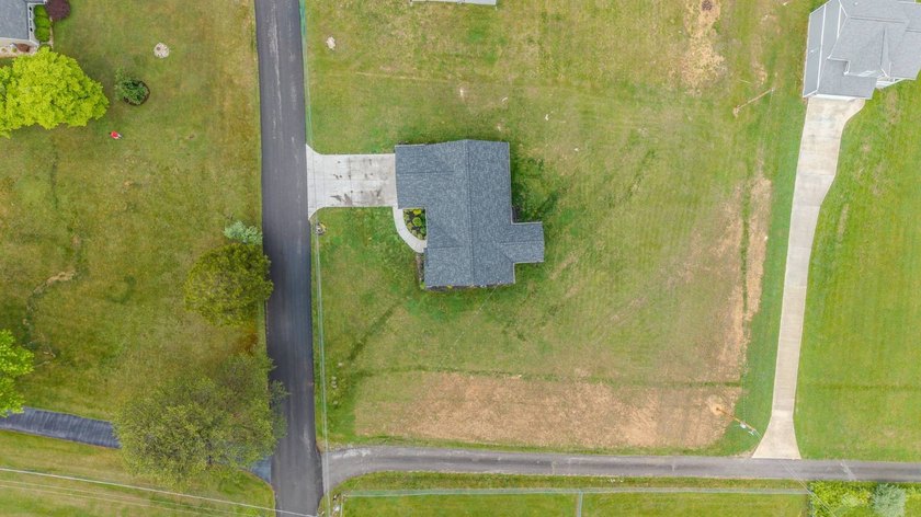 STOP! Call the listing agent to get priority access, built-in - photo 34