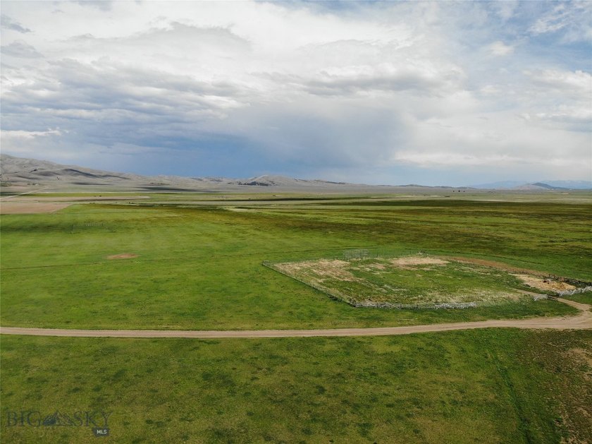 Held by the same family since 1871, the Chevallier Ranch - photo 20
