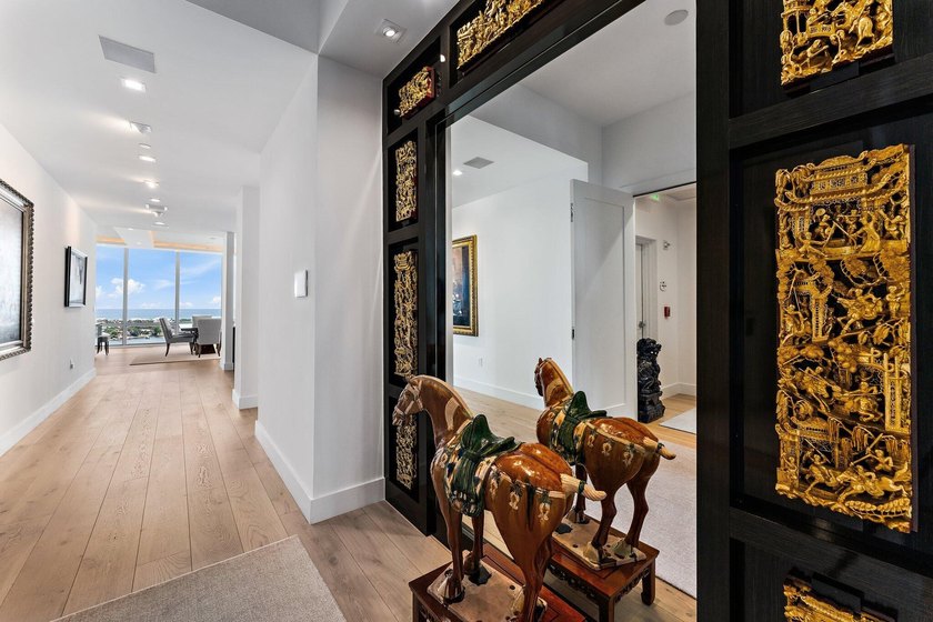 This amazing penthouse suite occupies the entire top floor of - photo 22