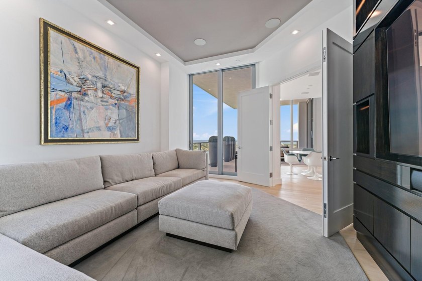 This amazing penthouse suite occupies the entire top floor of - photo 58