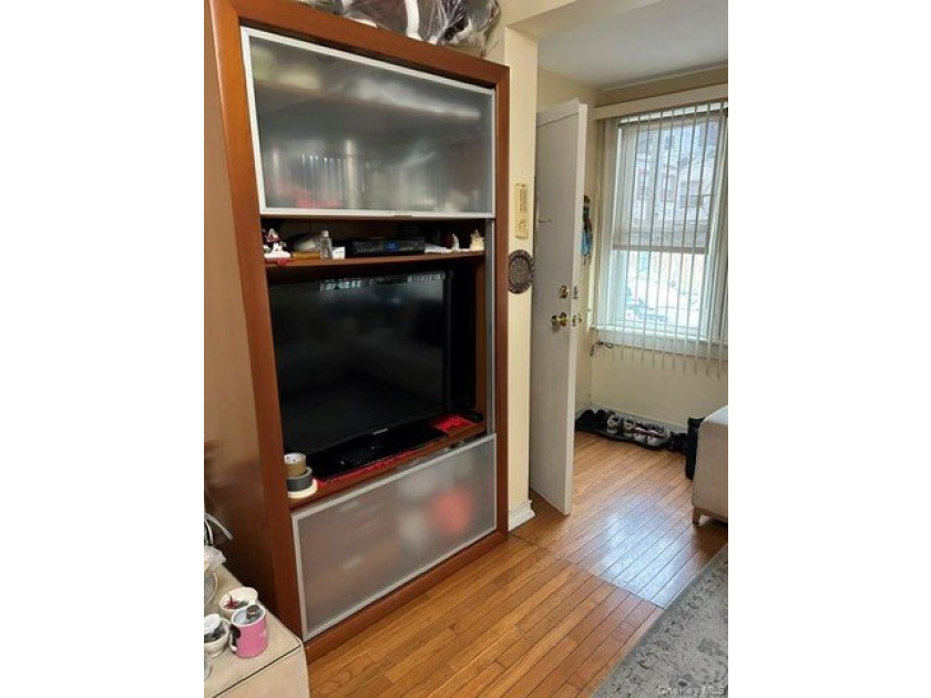 House for sale - photo 3