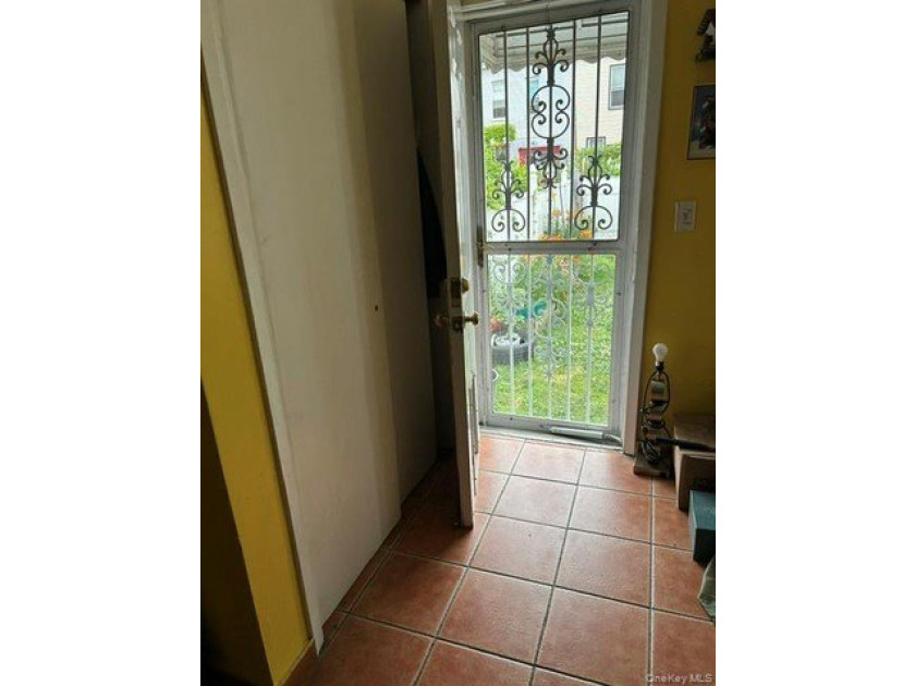 House for sale - photo 10