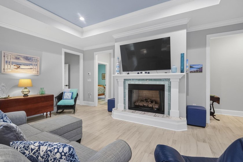 Welcome to 161 Henry Middleton Boulevard, where Lowcountry charm - photo 3