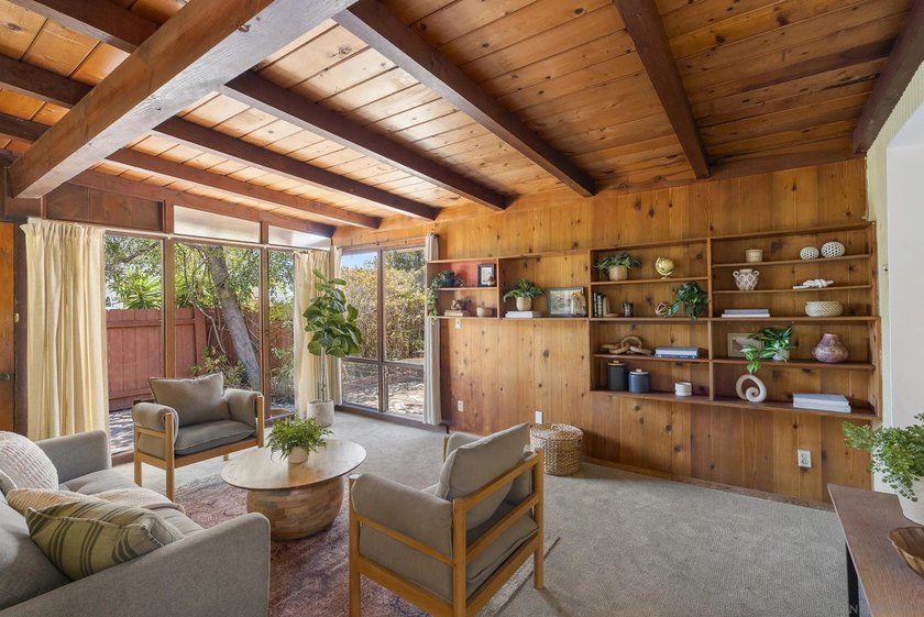 Nestled on a quiet street in the highly desirable Del Cerro - photo 9