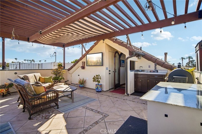 Discover the best of Belmont Shore living in this beautifully - photo 31