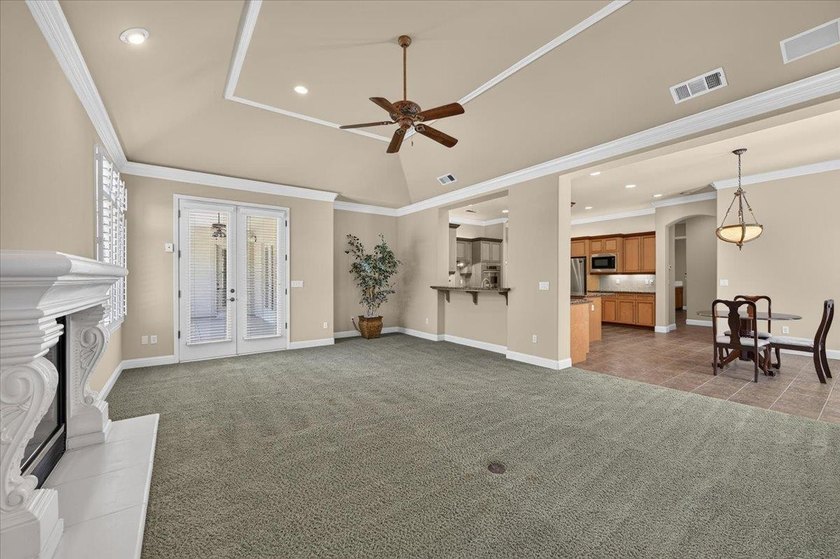 Offered for the first time by its original owner, this custom - photo 35