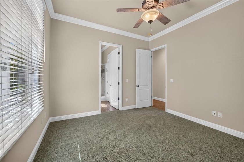 Offered for the first time by its original owner, this custom - photo 39