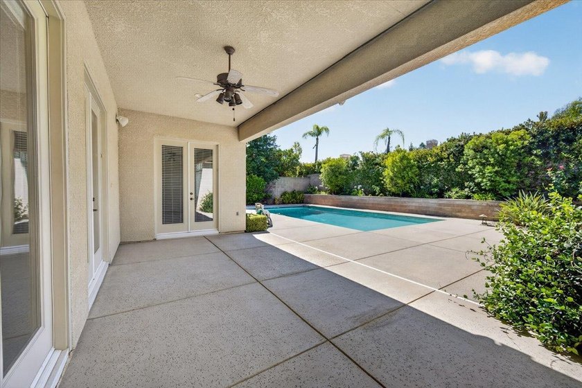 Offered for the first time by its original owner, this custom - photo 43