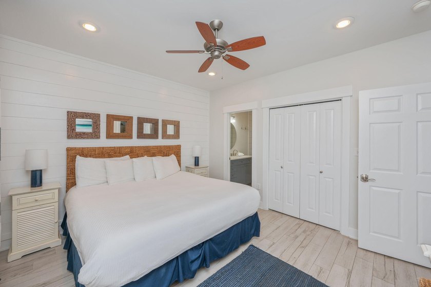 THE PERFECT BEACH CONDO, PRICE IMPROVEMENT! Located in the heart - photo 17