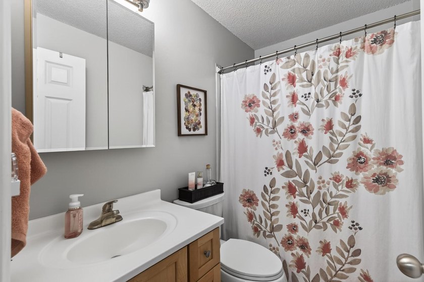 Welcome to this stylish and conveniently located condo in the - photo 17