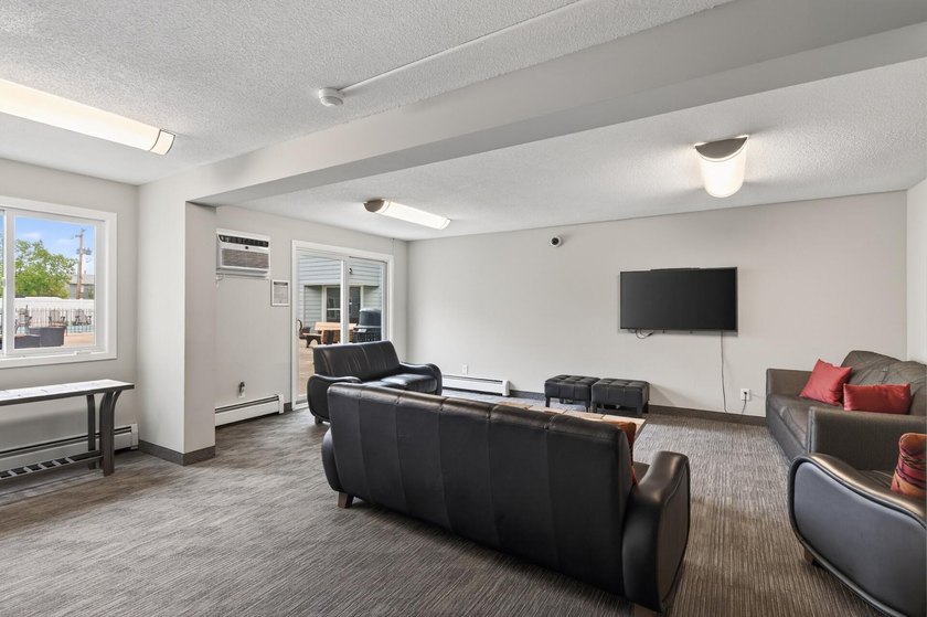 Welcome to this stylish and conveniently located condo in the - photo 21