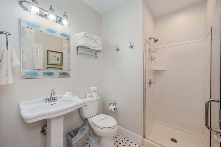 THE PERFECT BEACH CONDO, PRICE IMPROVEMENT! Located in the heart - photo 23