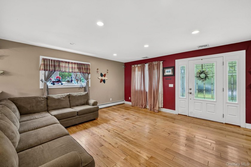 The home provides generous room sizes, abundant natural light - photo 10