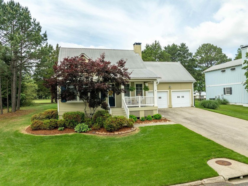 Experience refined living in this elegant 2-bedroom, 2-bath - photo 2