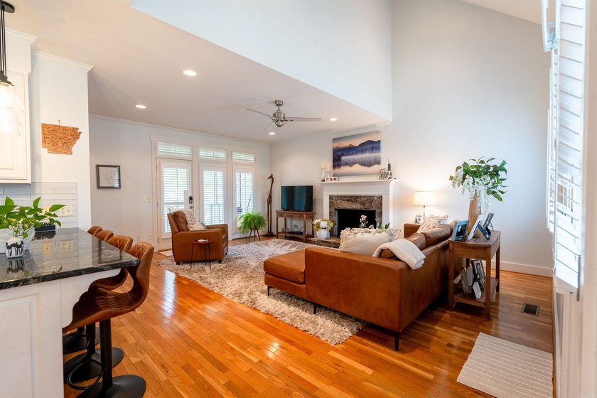 Experience refined living in this elegant 2-bedroom, 2-bath - photo 8