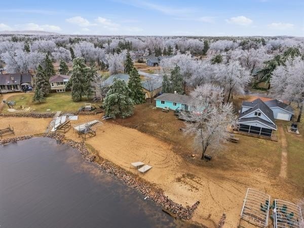 Welcome to this beautiful 3-bedroom waterfront ranch on Lake - photo 10