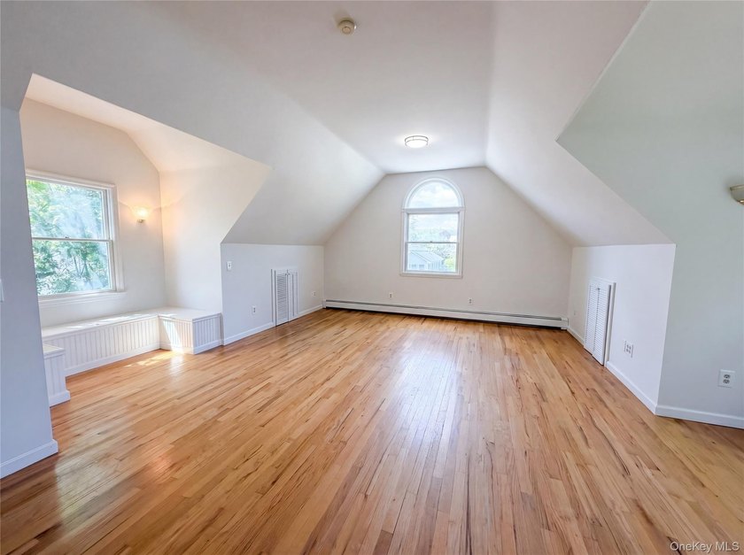 Discover 43 Highland Ave, a thoughtfully updated residence - photo 21