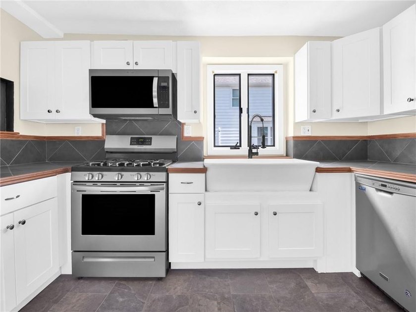 Enjoy coastal living with water views and beach access just a - photo 10