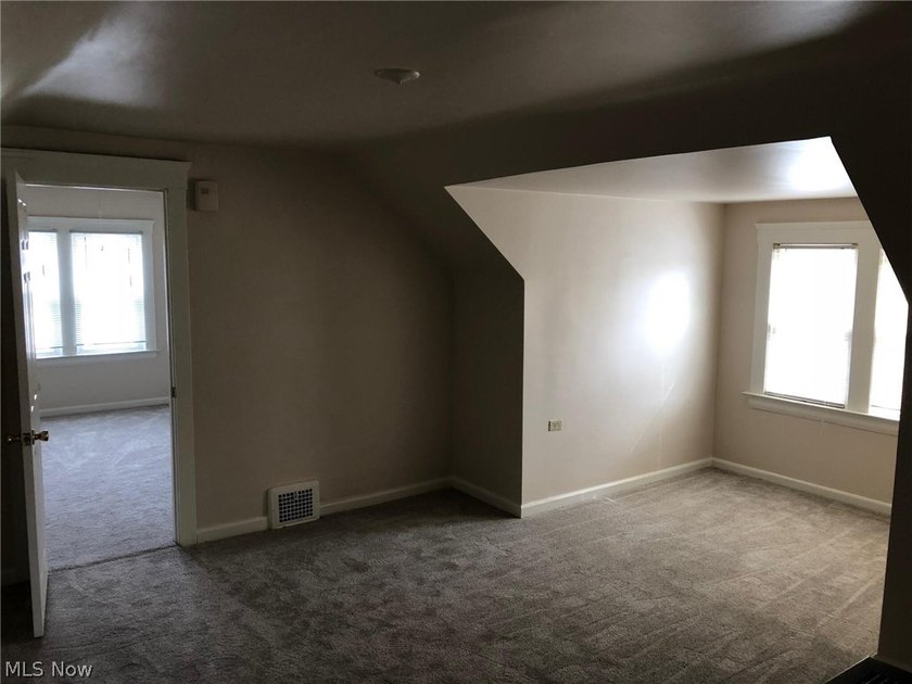 1274-1276 Bonnieview in Lakewood, Ohio is a well maintained - photo 7
