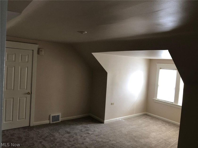 1274-1276 Bonnieview in Lakewood, Ohio is a well maintained - photo 10