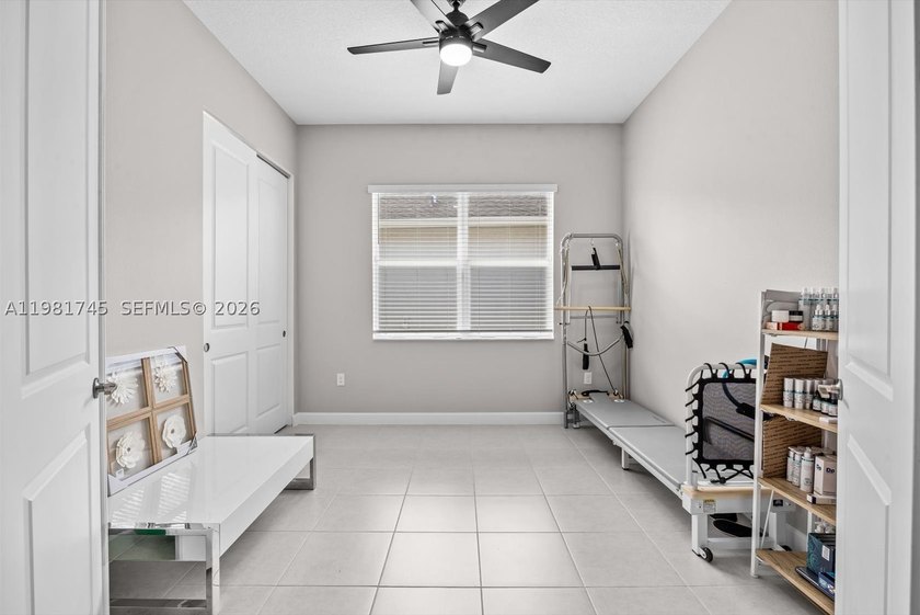 Welcome to this beautifully designed Key Largo floor plan - photo 35