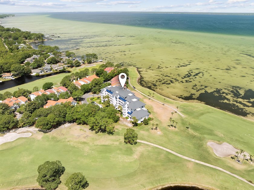 Located on the third floor, overlooking the 9th hole on The - photo 43