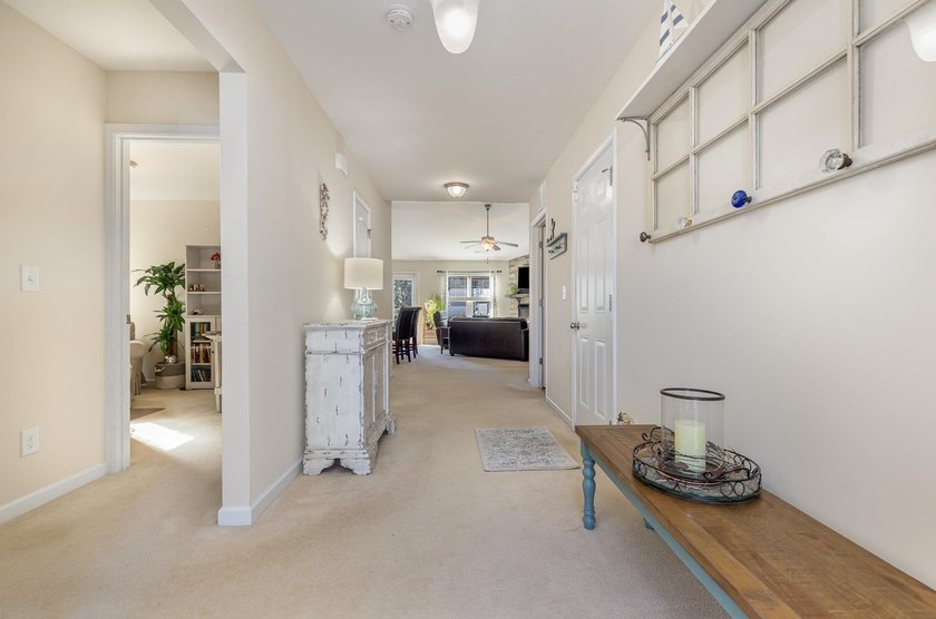 Welcome to Myrtle Grove Plantation! This fully updated 4 bedroom - photo 2