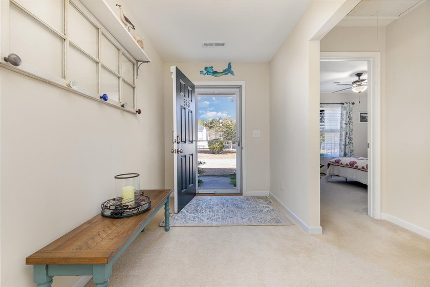 Welcome to Myrtle Grove Plantation! This fully updated 4 bedroom - photo 3
