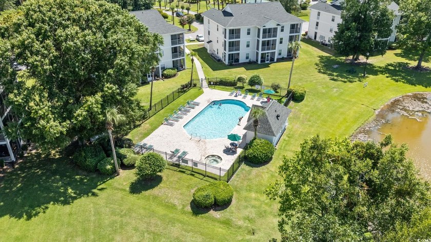MOVE IN READY! FULLY FURNISHED! This beautiful end unit condo is - photo 3