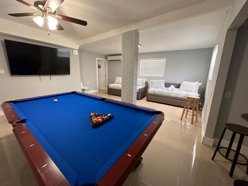 Spacious and fully equipped 4-bedroom, 4-bathroom one-story home - photo 22