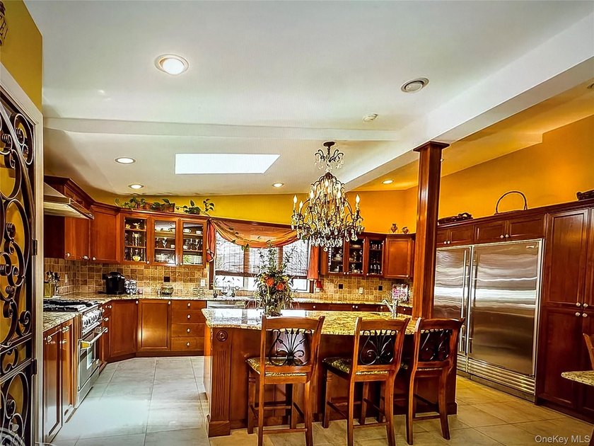 Welcome to 1758 John Street, a rare opportunity to own a - photo 2