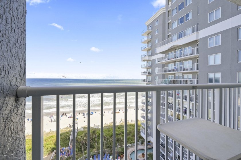 Wake up to breathtaking oceanfront views from this beautifully - photo 10